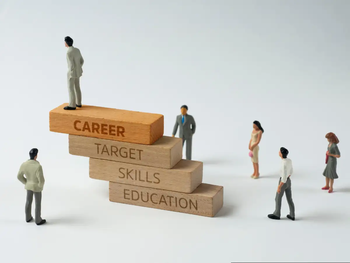 5-valuable-career-lessons-for-mid-career-professionals