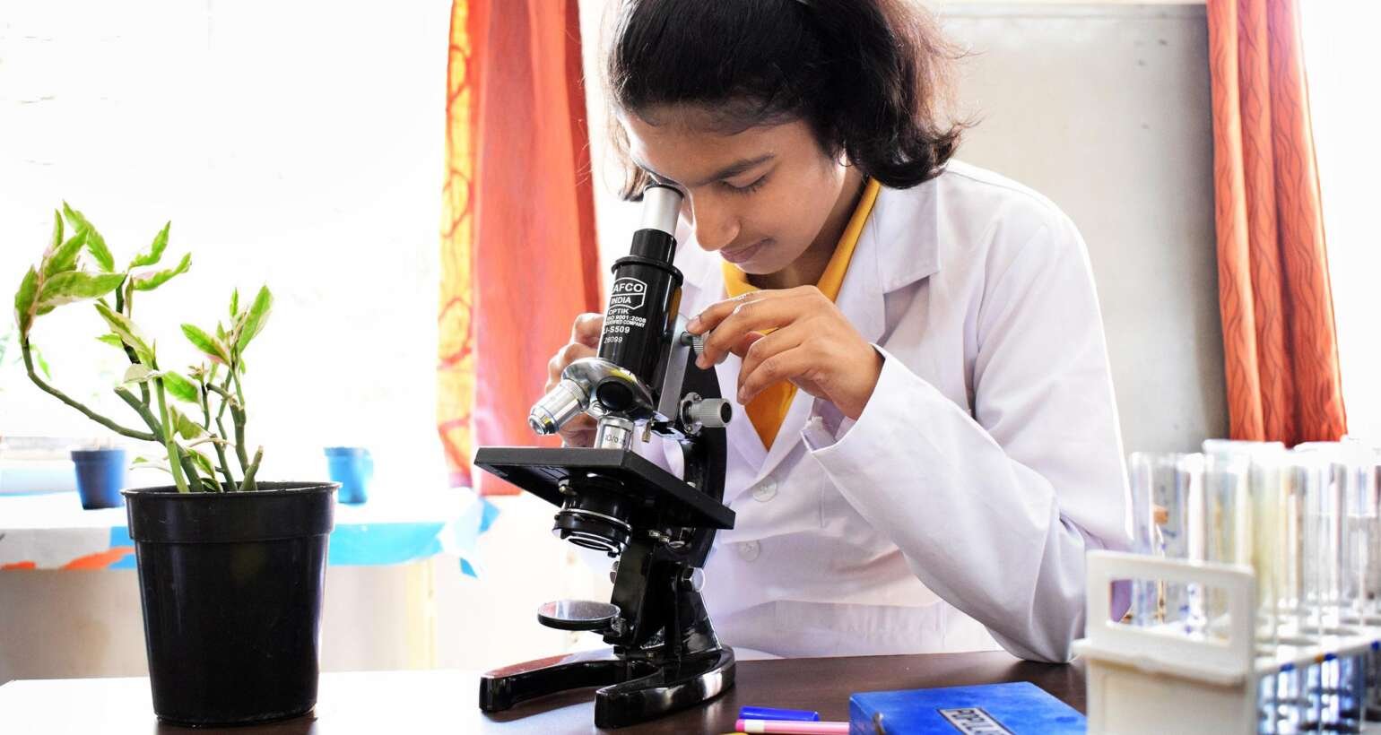 Career Options After 12th PCB Without MBBS: Courses, Careers & What to Choose